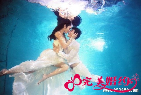 夏季水下婚纱照拍摄技巧和注意事项