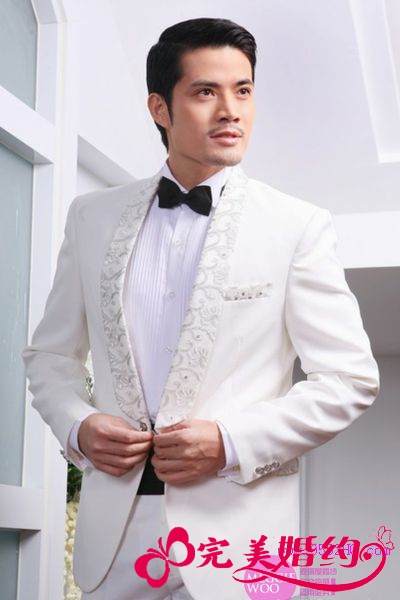 新郎礼服怎么选