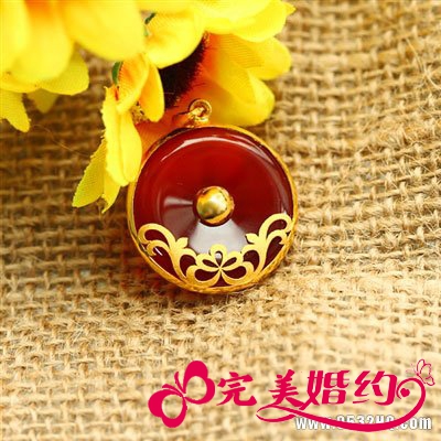 玉髓是什么？解读珠宝里的玉髓密码